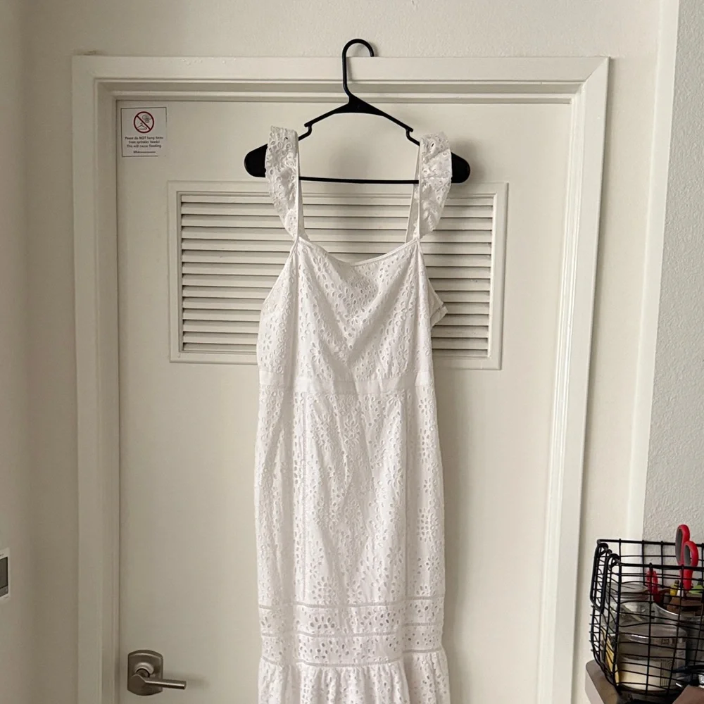 Banana Republic Eyelet Pinafore Dress, White SIZE 6 - Picture 4 of 9